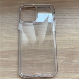 🤍Never been used Speak iPhone 11 Pro case🤍